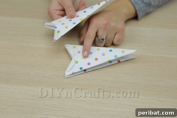 Kağıt ve Kartondan Dekoratif 3 Boyutlu Yıldız Yapımı 16 img 46164 15