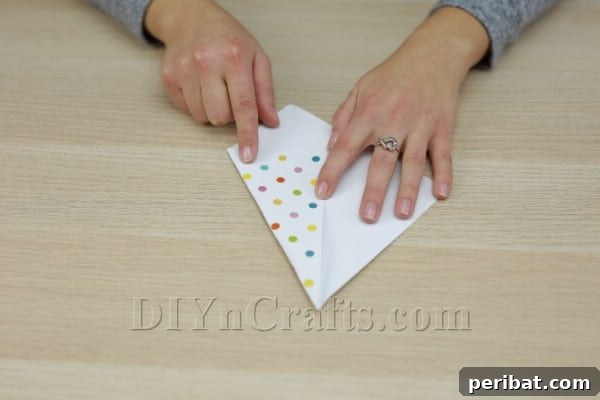 Kağıt ve Kartondan Dekoratif 3 Boyutlu Yıldız Yapımı 6 img 46164 5