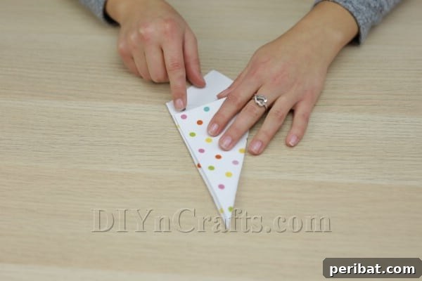 Kağıt ve Kartondan Dekoratif 3 Boyutlu Yıldız Yapımı 7 img 46164 6