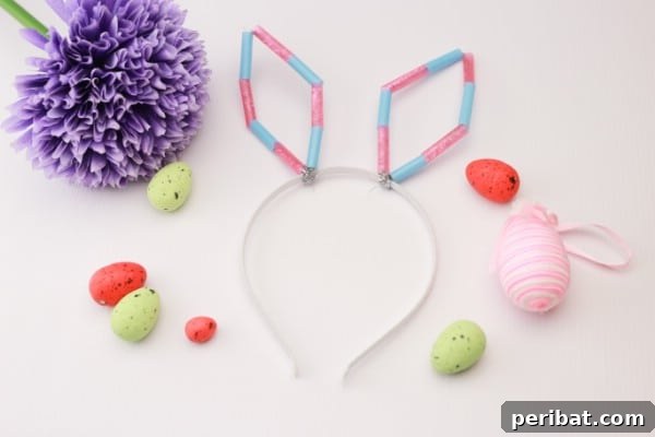 How to Make Cute Bunny Ears Out of Colorful Straws