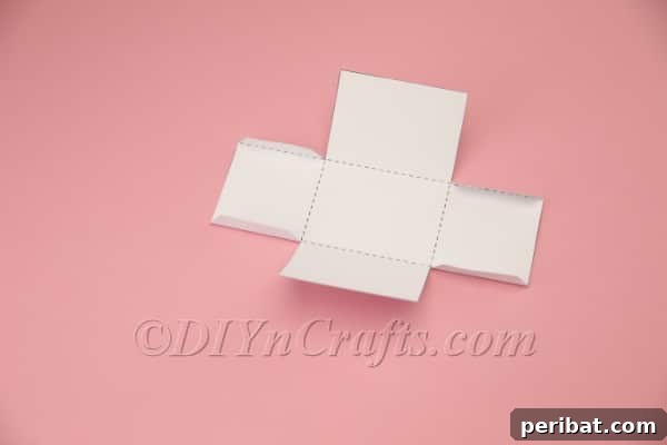 Folded box tabs