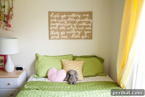 DIY Burlap Canvas