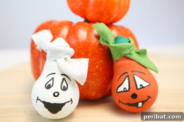 DIY Halloween Light Bulbs Ghost and Pumpkin