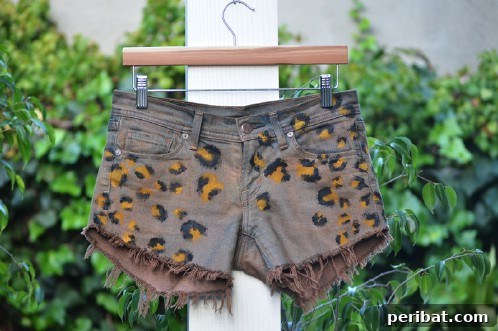 40 Smart & Easy DIY Shorts for Summer 21 DIY spotted shorts with custom fabric paint designs (animal or abstract)