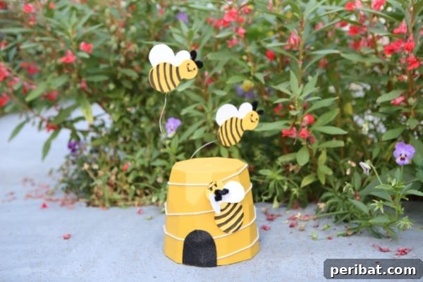 Flower Planter Bee Decoration for the Garden