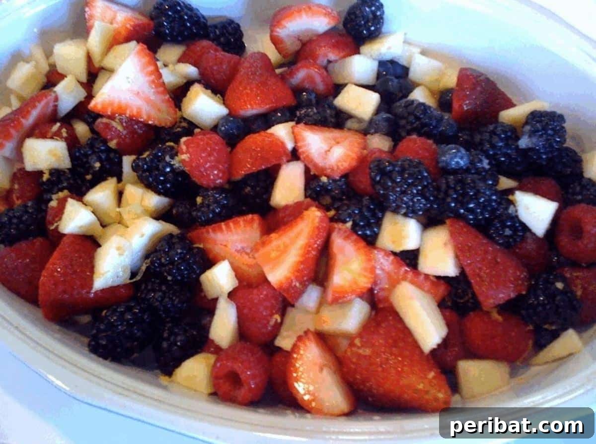 30 Must-Have Sides for Your July 4th Celebration 7 Patriotic Berry and Apple Salad