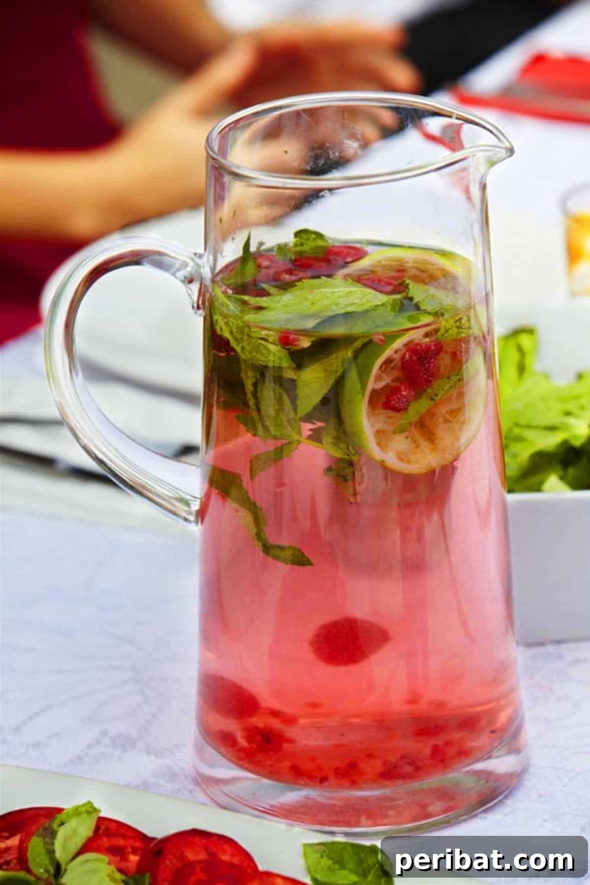 20 Flavorful Detox Waters to Purify Your Body and Melt Fat 19 Raspberry and Mint Water
