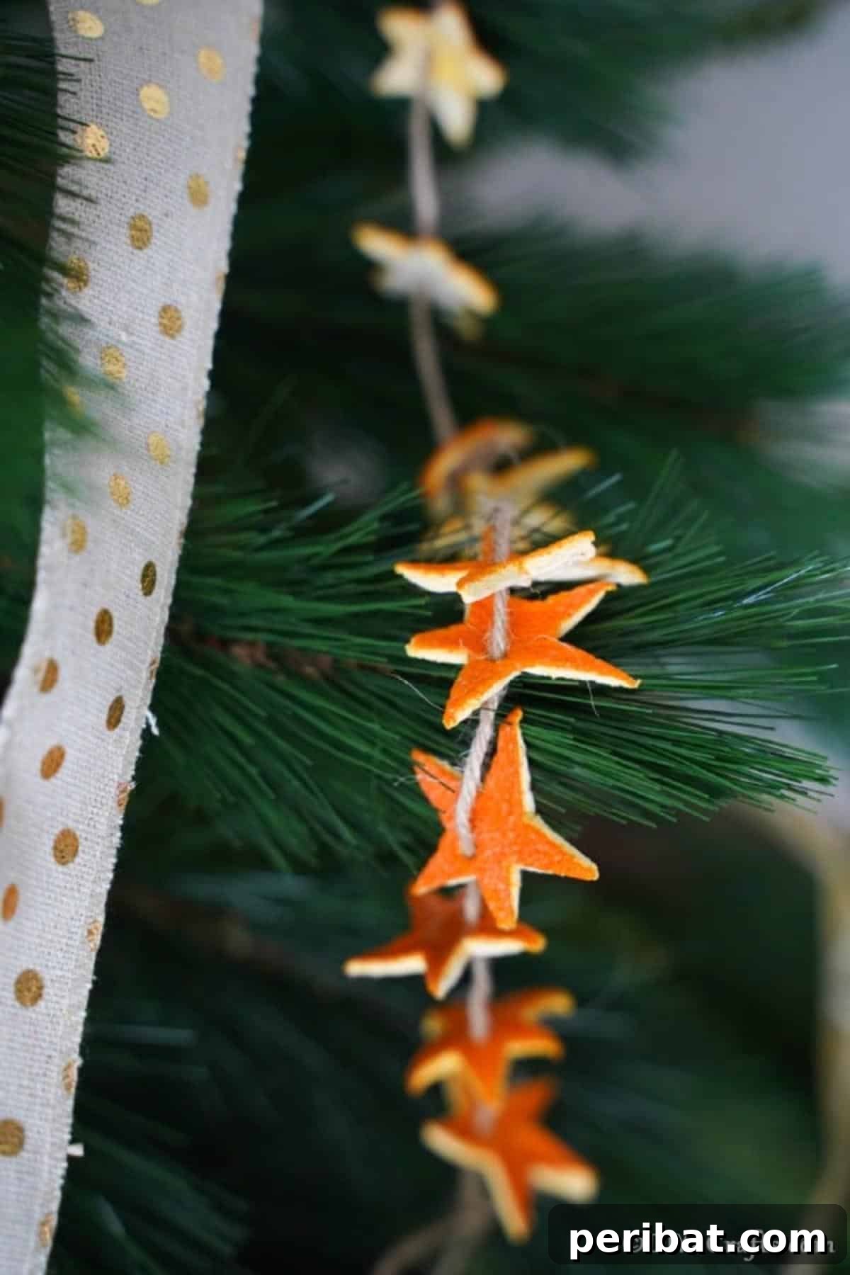 Rustic Chic Orange Peel Star Winter Garland 4 Orange peel star garland displayed on a Christmas tree