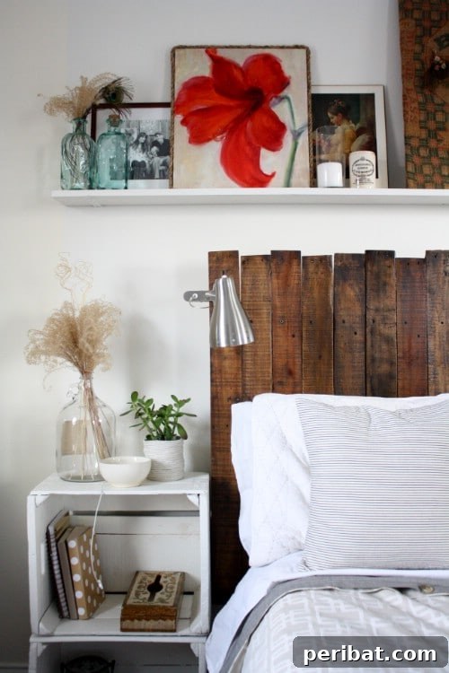 DIY Rustic Pallet Headboard