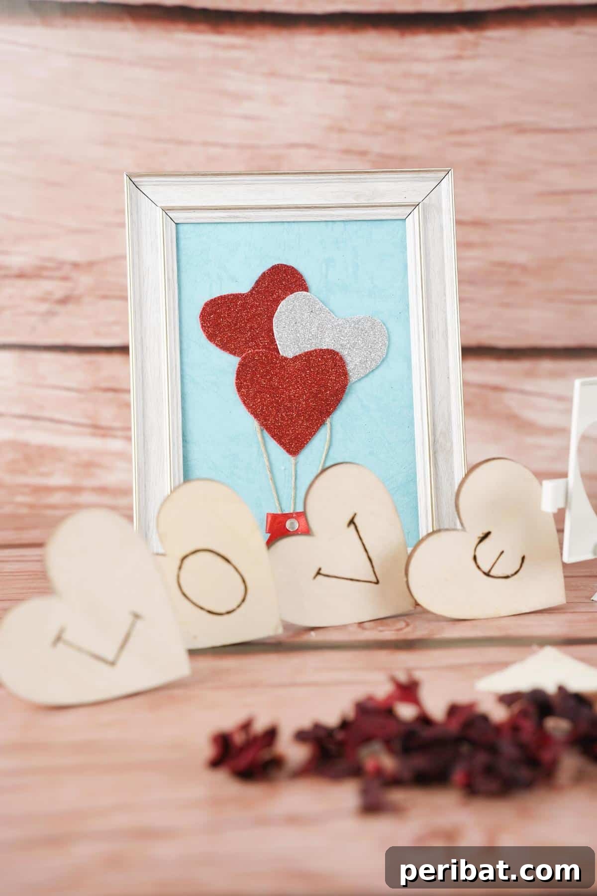 Dazzling Framed Hearts Valentine Decor 4 Framed hearts decoration with hearts spelling love in front
