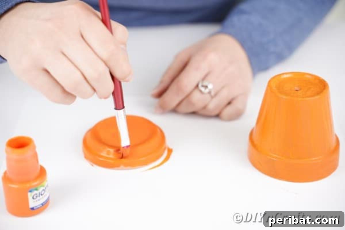Handcrafted Easter Carrot Pots 8 Painting water catcher for flower pot