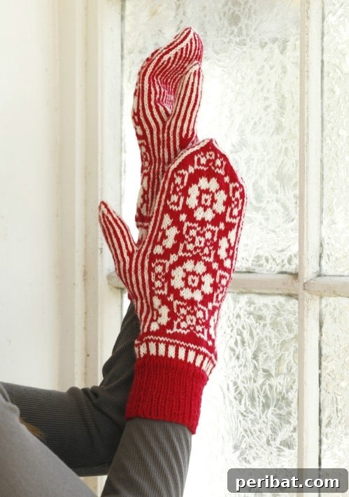 Matching Knitted Christmas Mittens Pattern