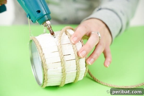 Pegged Tin Pot & Storage 20 Gluing rope onto tin can