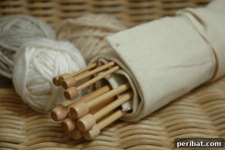 100 Awesome DIY Christmas Gifts People Will Rave About 100 Knitting Roll-Up Case