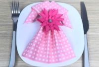 5 Instant Napkin Folds to Amaze Your Guests